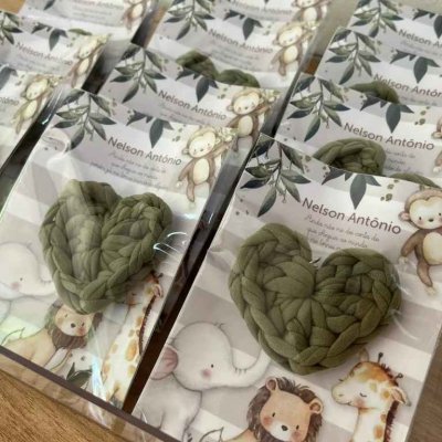 lembrancinha chaveiro corao fio de malha