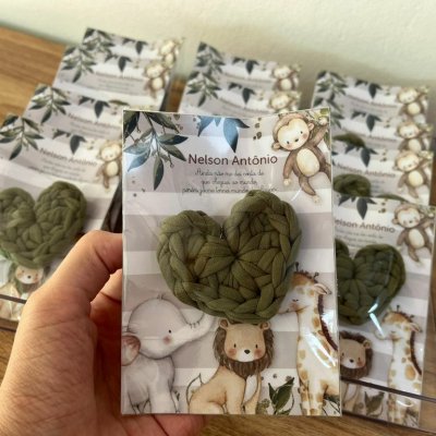 lembrancinha chaveiro corao fio de malha