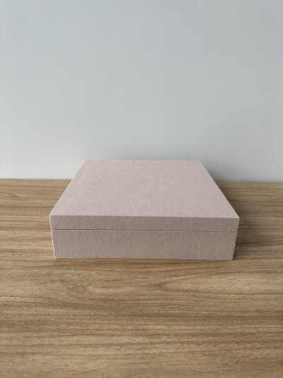 Caixa e bandeja maternidade monograma flores flores