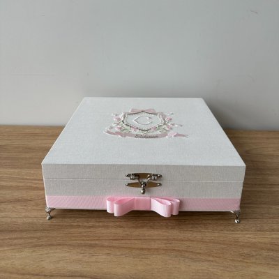 Caixa 30x30 monograma personalizado