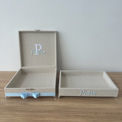 Caixa 30x30 e bandeja 25x35 organizadora