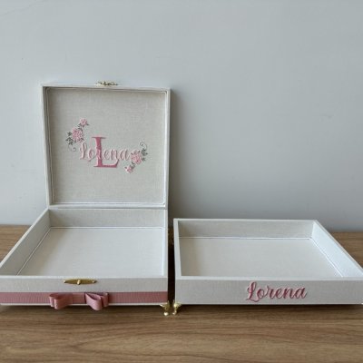 Caixa 30x30 e bandeja 25x35 linho