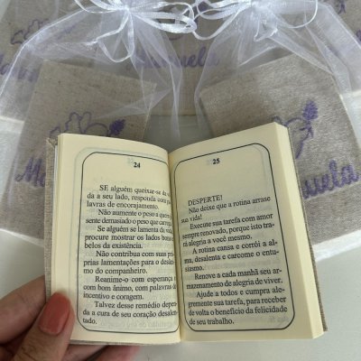 Livrinho minuto sabedoria bordado