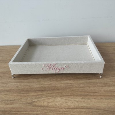 Bandeja para lembranas com bordado