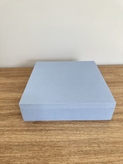 Caixa 30x30 astronauta