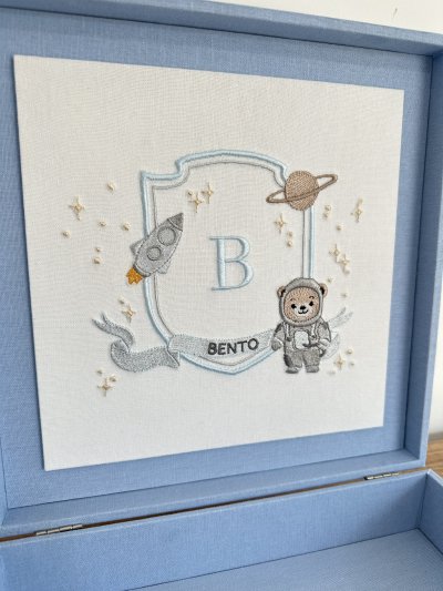 Caixa 30x30 astronauta