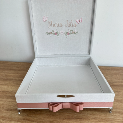 Caixa 30 x 30 flores e borboletas rose