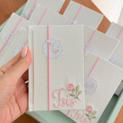 Moleskine bordado menina