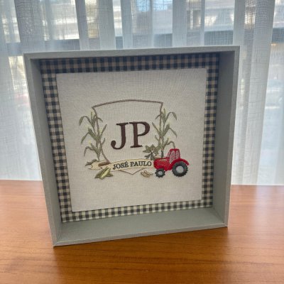 Kit lembranas fazendinha com quadro