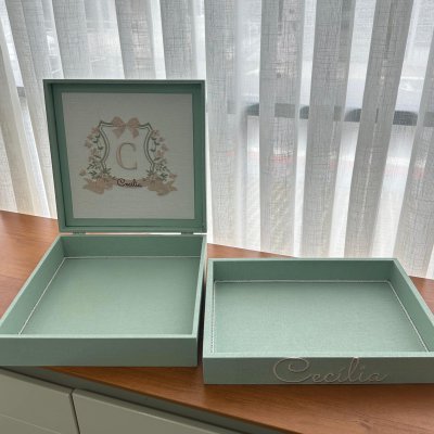 Caixa 30x30 e bandeja verde monograna