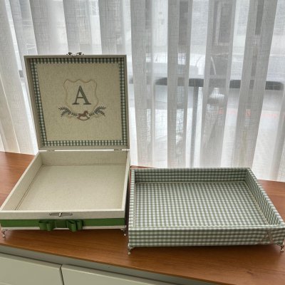 Caixa 30x30 e bandeja 25x35 cavalinho balano