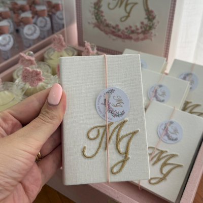 Kit lembran�as rose monograma