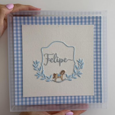 Quadro acr�lico cavalinho azul