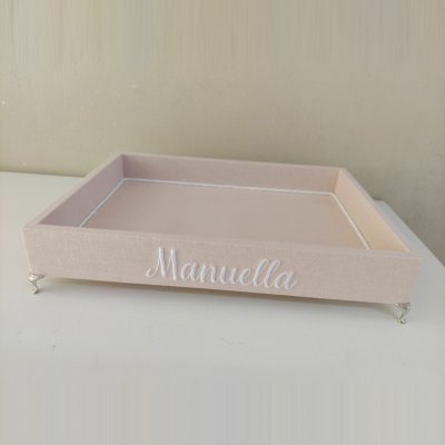 Bandeja para lembranas ou kit higiene