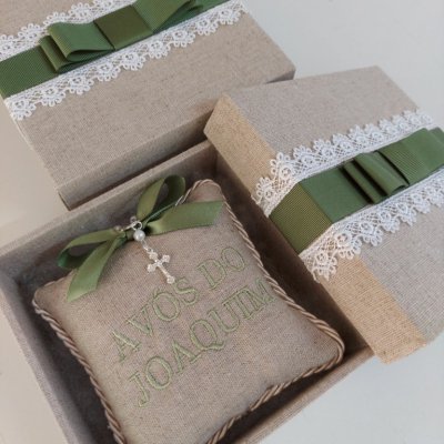 Caixa para presentear avs ou dindos linho