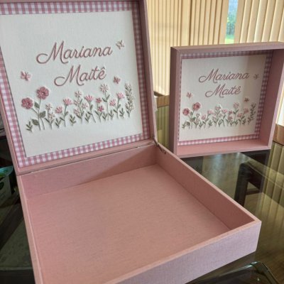 Caixa 30x30 e porta maternidade MDF