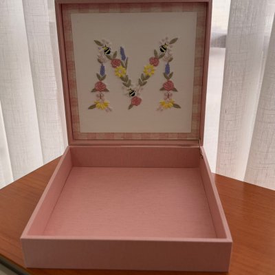 Caixa 30x30 inicial floral